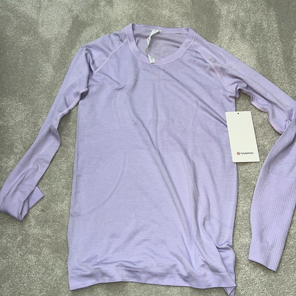 NWT Lululemon L/S swiftly